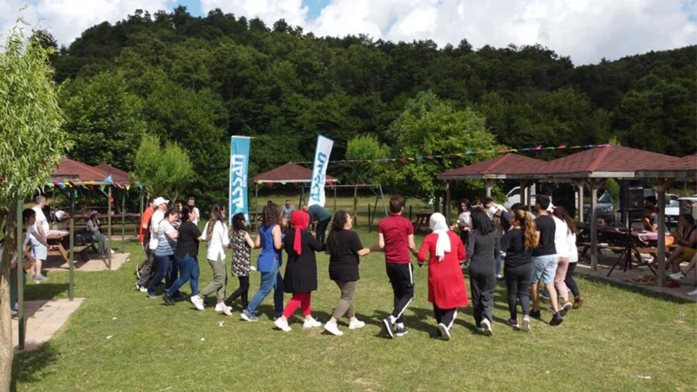 ASELSAN HBT Sektör Başkanı Sn. Bayram GENÇCAN, beraberinde HBT Kalite Yönetim Direktörü Sn. Ayşegül PİŞKİN, HBT Üretim Direktörü Sn. Ünal  ULUÇAY ve HBT Sektör Başkanlığı Alan uzmanı Sn. Alaaddin KIRBAŞ; Ankara Ostim Organize Sanayi Bölgesi Roketsan Kümelenmesinde yerleşik bulunan tesisimizi ziyaret etti. 