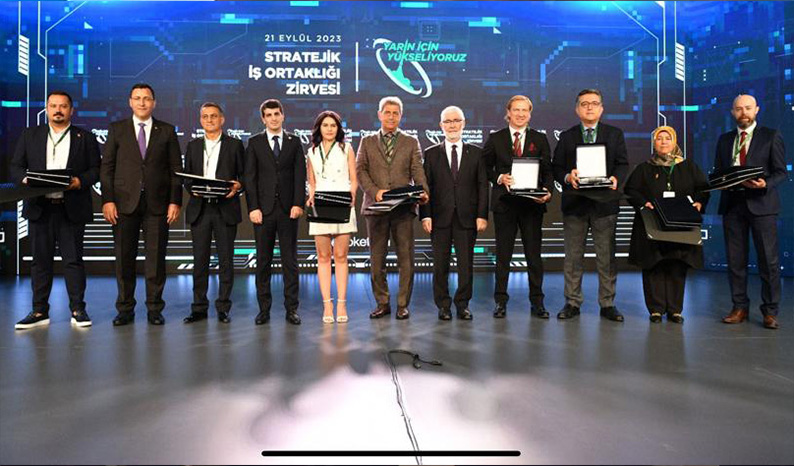 16. Uluslararası Savunma Sanayi Fuarı #IDEF23'te değerli ziyaretçilerimizi ağırlamaktan gurur duyduk. #Assanelektronik olarak standımızda bizi ziyaret eden tüm misafirlerimize tekrar teşekkür ederiz.